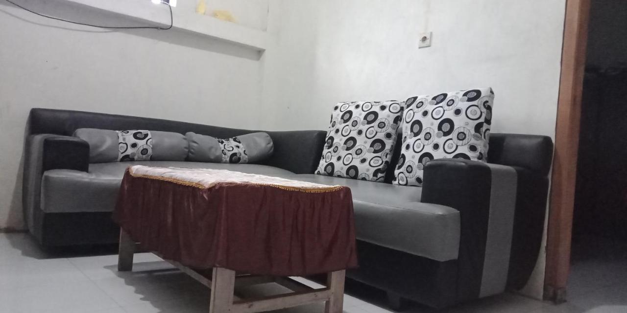 Cheap Inn Banyuwangi บันยูวังงี ภายนอก รูปภาพ