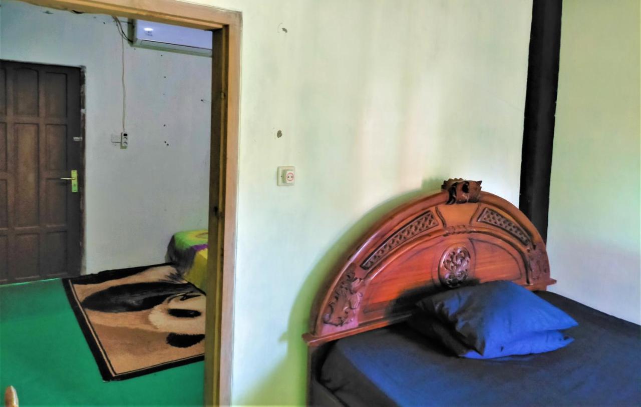 Cheap Inn Banyuwangi บันยูวังงี ภายนอก รูปภาพ