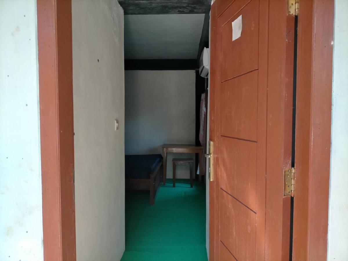Cheap Inn Banyuwangi บันยูวังงี ภายนอก รูปภาพ
