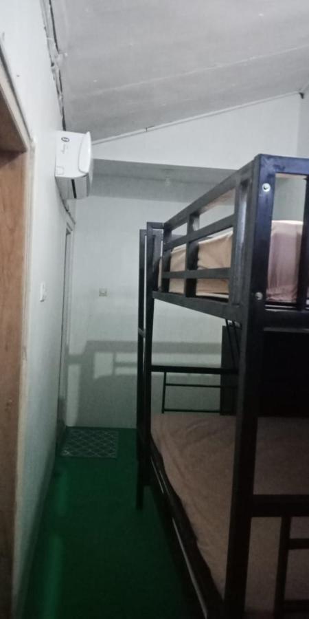 Cheap Inn Banyuwangi บันยูวังงี ภายนอก รูปภาพ