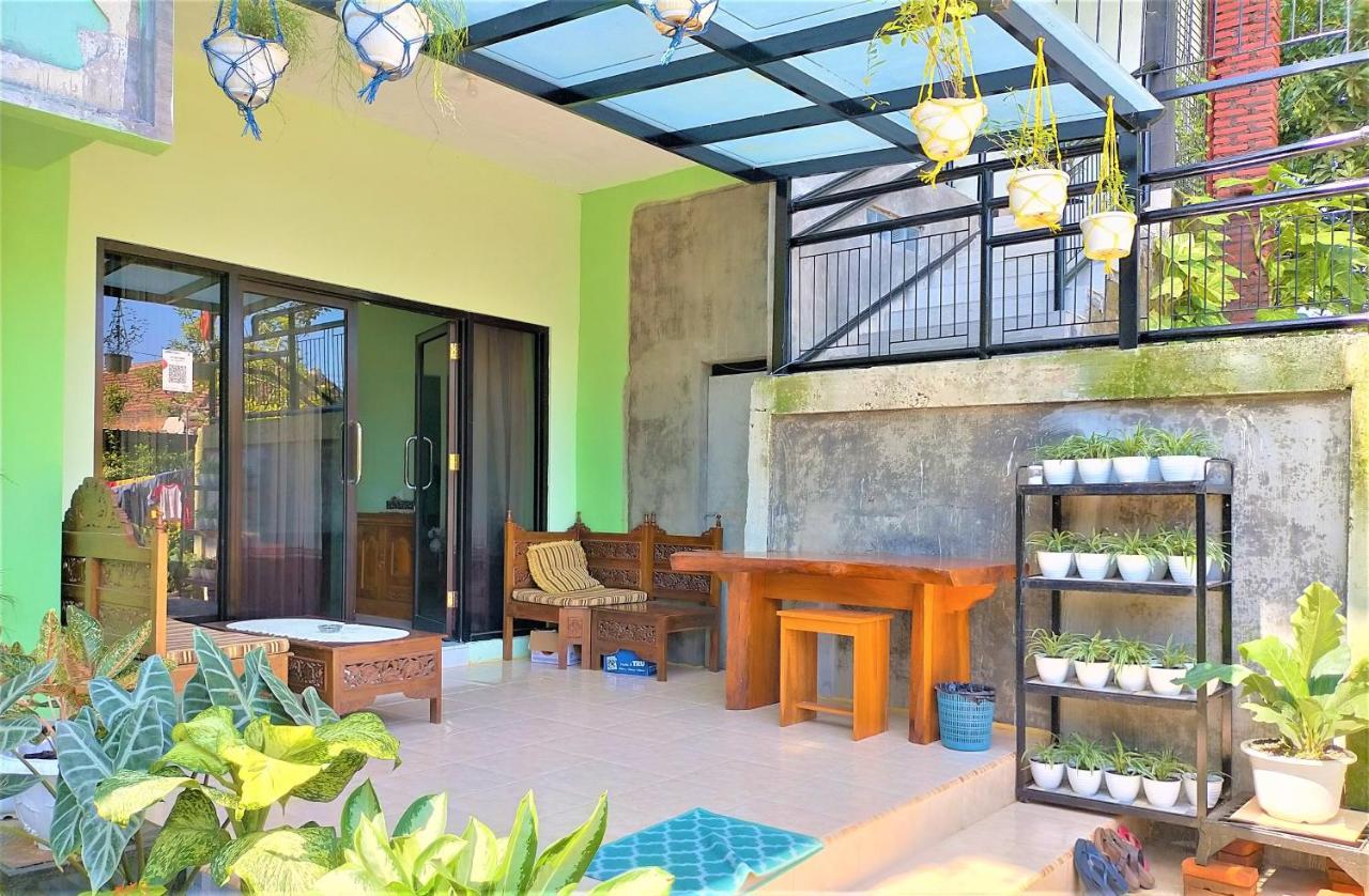 Cheap Inn Banyuwangi บันยูวังงี ภายนอก รูปภาพ