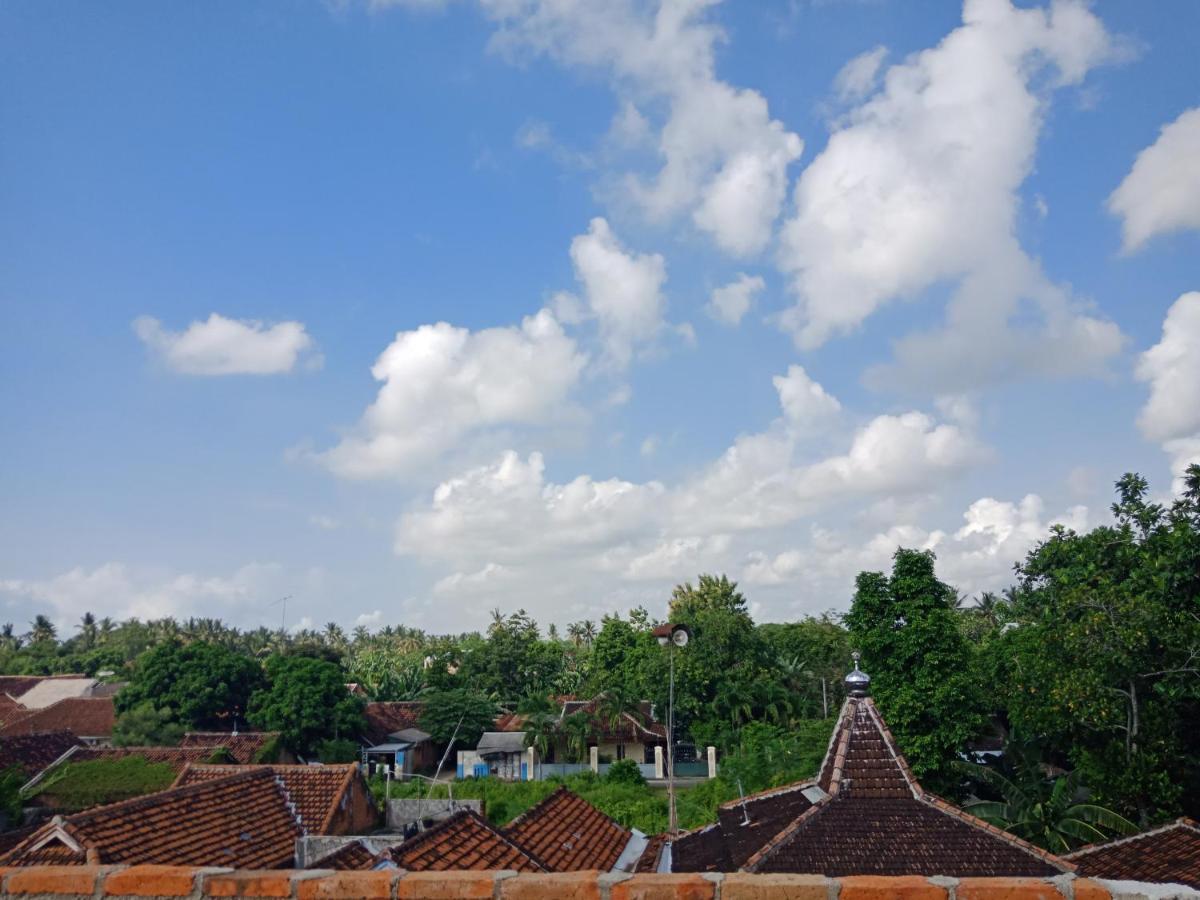 Cheap Inn Banyuwangi บันยูวังงี ภายนอก รูปภาพ